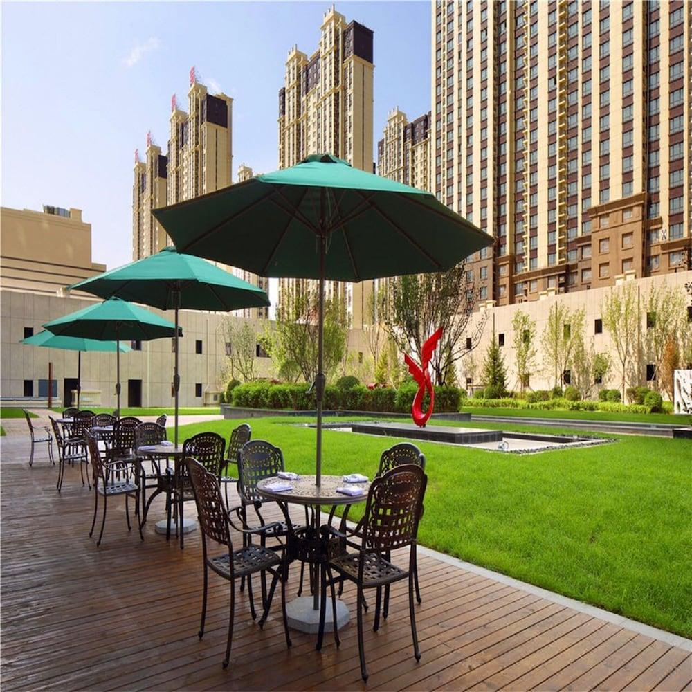Wanda Realm Siping Hotel Exterior photo