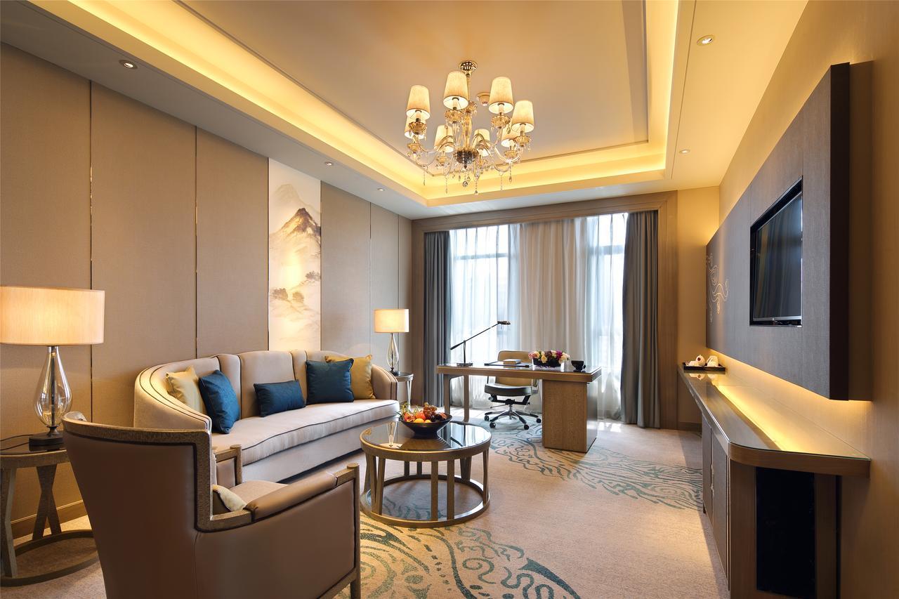 Wanda Realm Siping Hotel Exterior photo